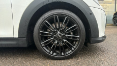 MINI Hatchback 1.5 Cooper Exclusive Premium 3dr Auto Petrol Hatchback